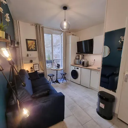 Cosy In Heart Of Montmartre Apartament Paryż