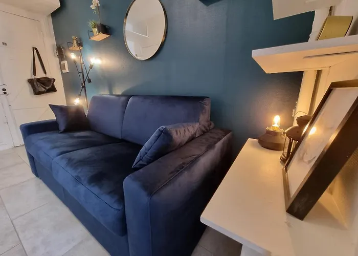 Cosy In Heart Of Montmartre